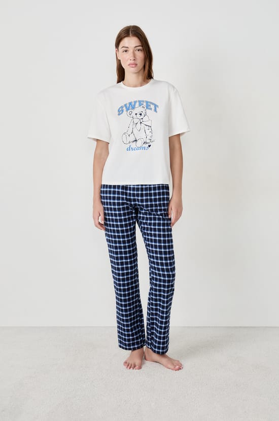 Ensemble de pyjama 3 pièces;${refinementColor}
