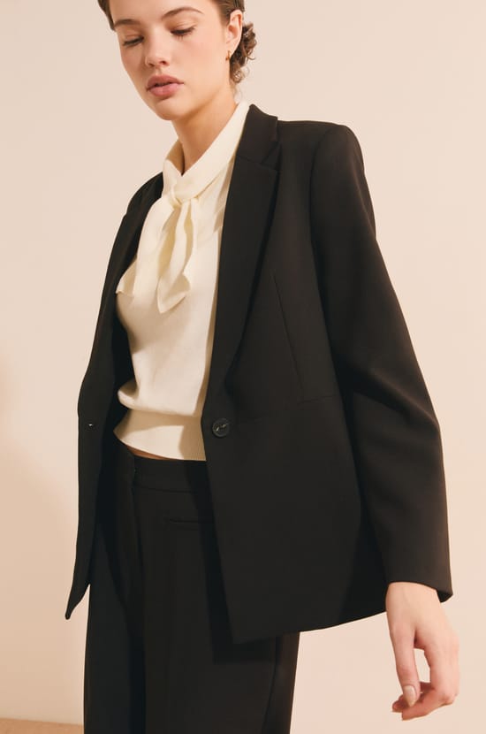 Blazer droit &agrave; col tailleur;${refinementColor}