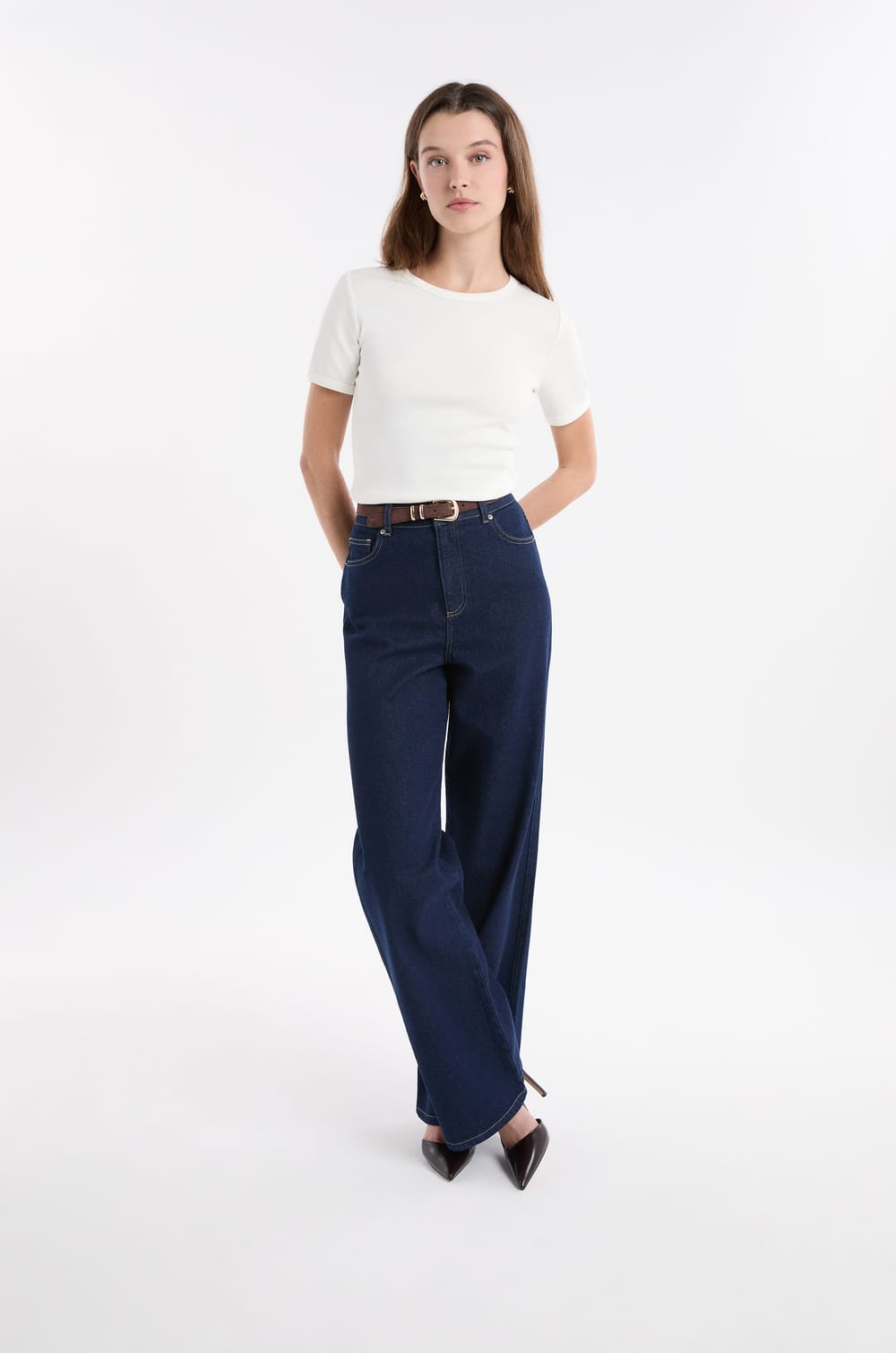 Short-sleeved T-shirt with cotton modal;${refinementColor}