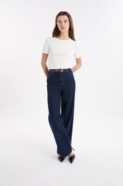 Short-sleeved T-shirt with cotton modal;${refinementColor}