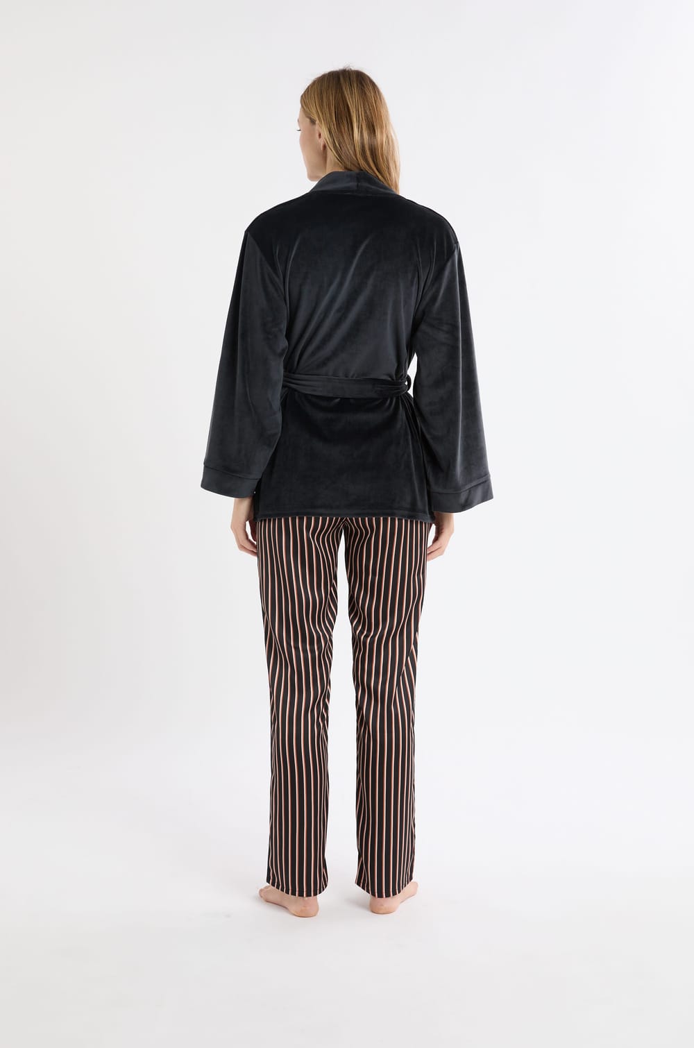 Ensemble de pyjama 3 pièces en satin;${refinementColor}