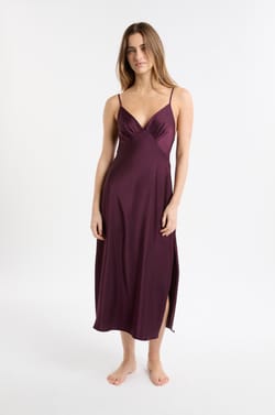 Nuisette longue satin&eacute;e;${refinementColor}