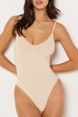 Formender Body - Mittlerer Halt;${refinementColor}