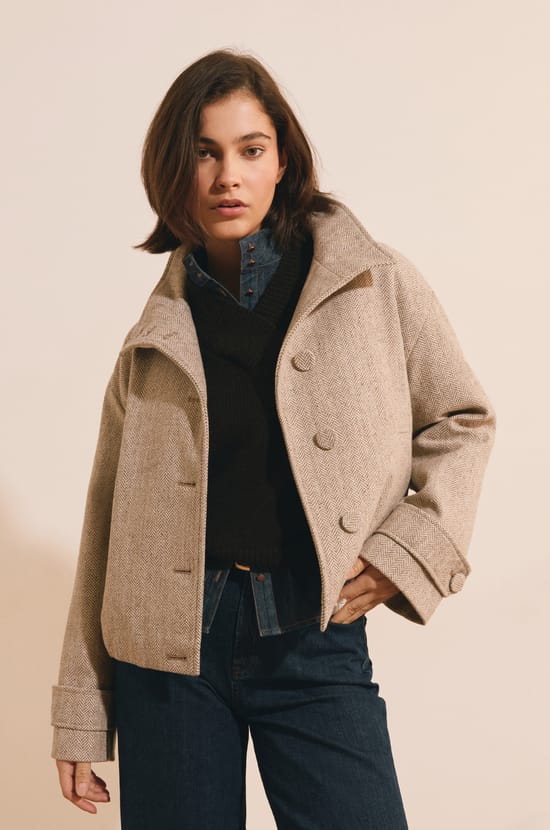 Manteau court avec laine &agrave; col montant;${refinementColor}
