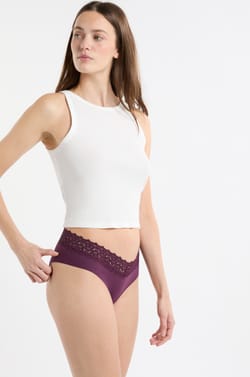 Hipster V-shape in Microfiber and Lace;${refinementColor}