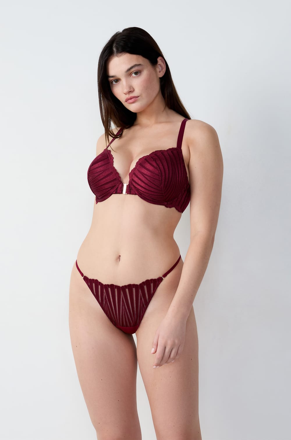 Bra N.5 - The Lightly Lined Plunge with Jewellery Details;${refinementColor}