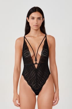 Wireless Lace Bodysuit;${refinementColor}