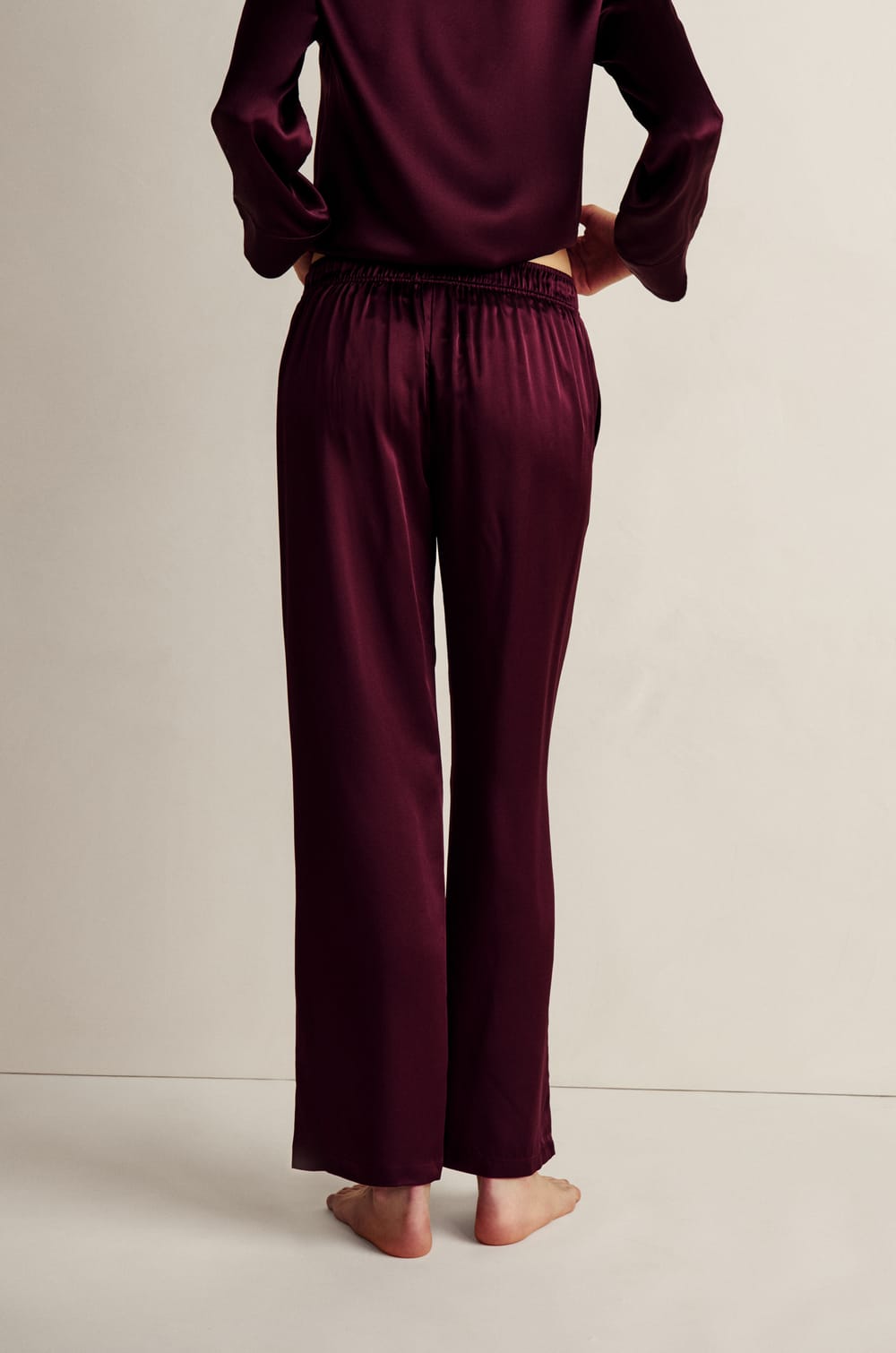 Pantal&oacute;n de pijama de seda;${refinementColor}