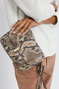 Leather Shoulder Bag;${refinementColor}