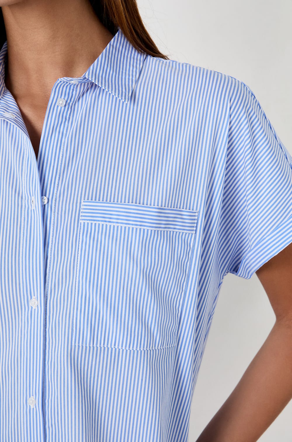 Chemise de nuit manches courtes rayée;${refinementColor}