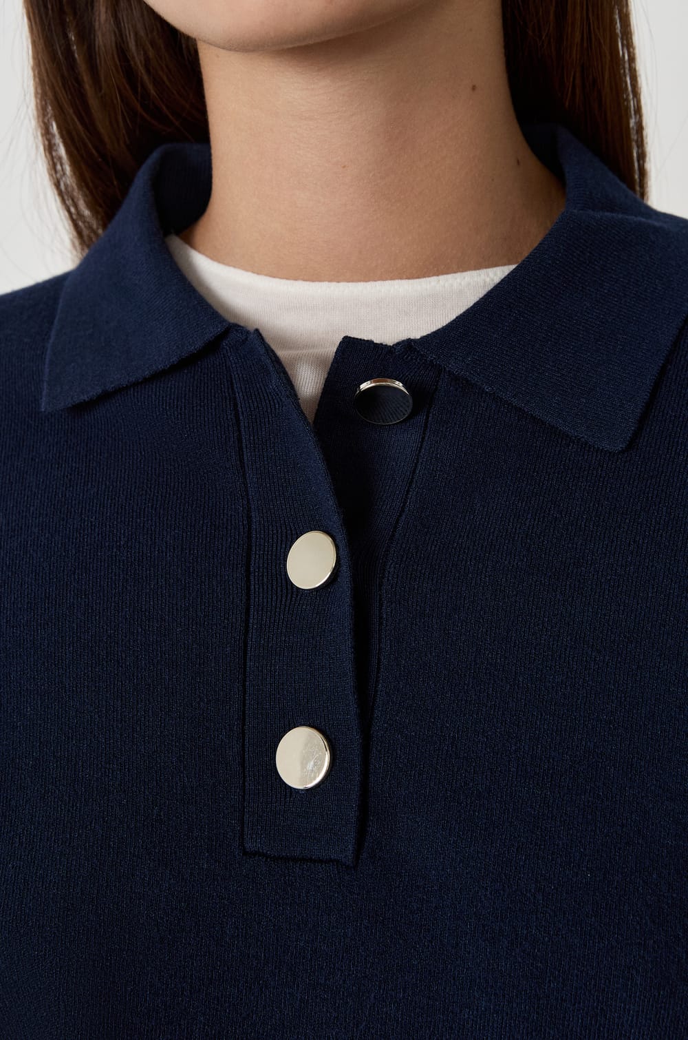 Polo manches longues à boutons;${refinementColor}