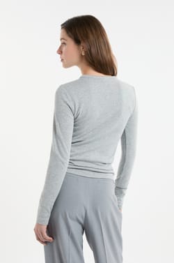Long-sleeved T-shirt with cotton modal;${refinementColor}