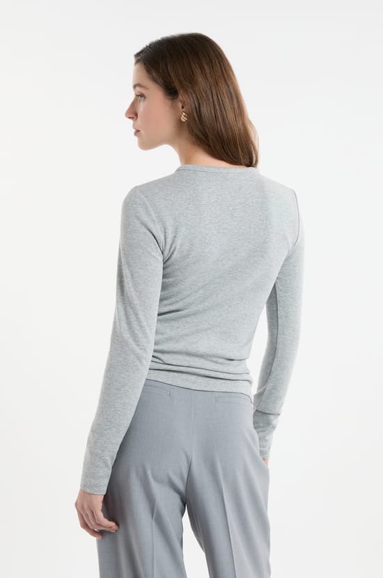 Long-sleeved T-shirt with cotton modal;${refinementColor}