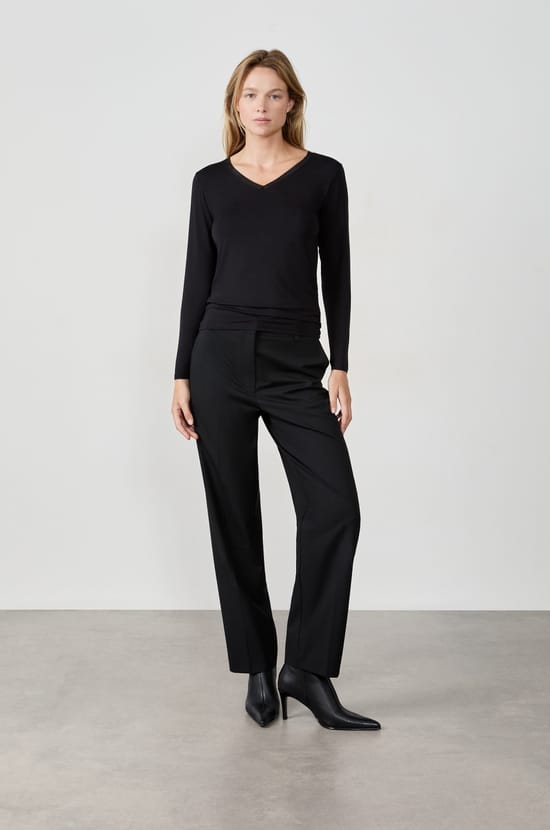 T-shirt manches longues col V en maille thermique ;${refinementColor}