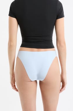 Braga de microfibra y encaje;${refinementColor}