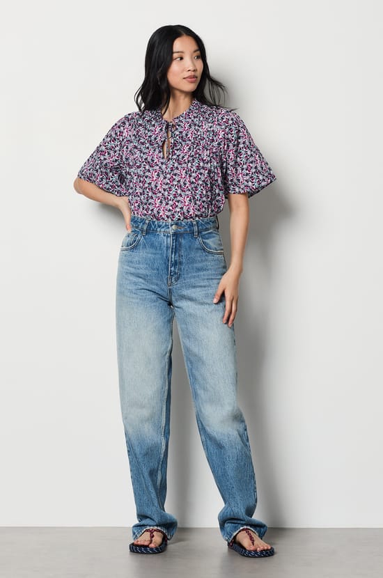 Tie-front Short-sleeved Top;${refinementColor}
