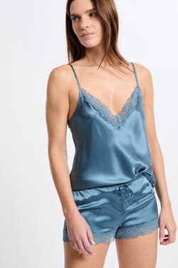 Short en soie détails dentelle;${refinementColor}
