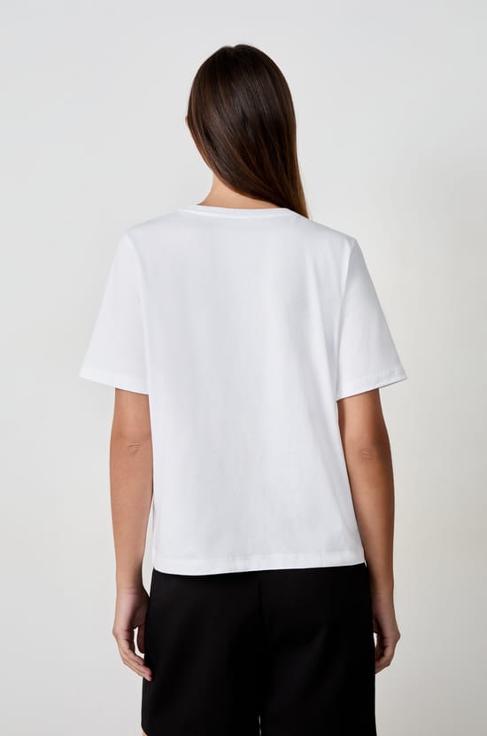 T-shirt with Front Pocket;${refinementColor}