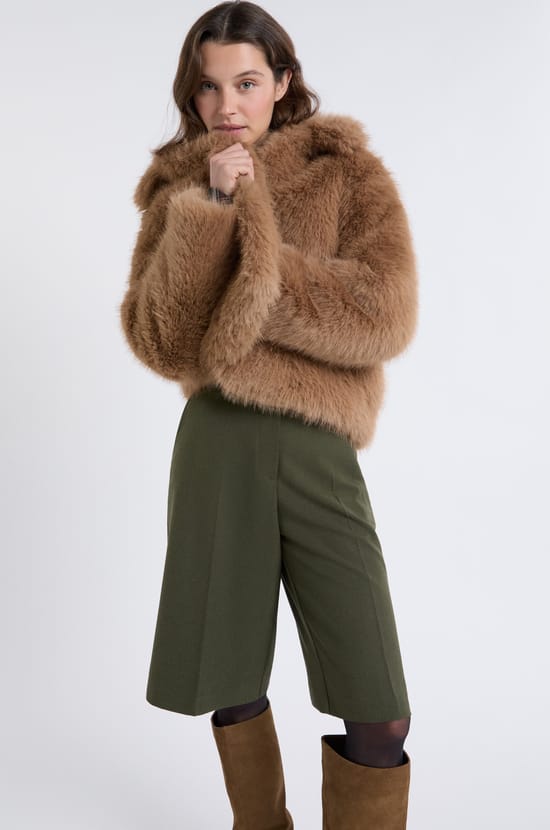 Bermuda Shorts;${refinementColor}