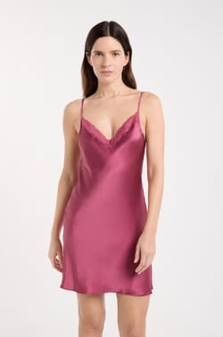 Halka nocna z jedwabiu z detalami koronkowymi;${refinementColor}