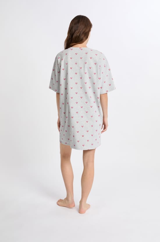 Chemise de nuit en coton à motifs coeurs;${refinementColor}