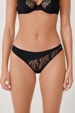 Culotte avec dentelle;${refinementColor}