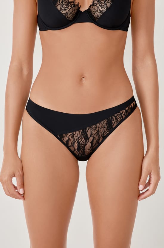 Culotte avec dentelle;${refinementColor}