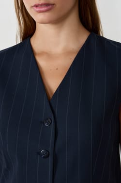 Gilet sans manches à boutons;${refinementColor}