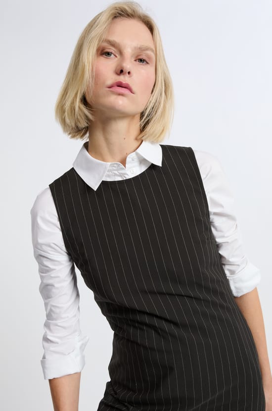 Robe courte à rayures;${refinementColor}