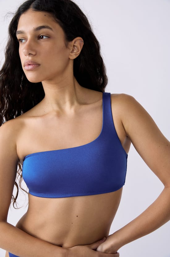 Asymmetric Bikini Top;${refinementColor}