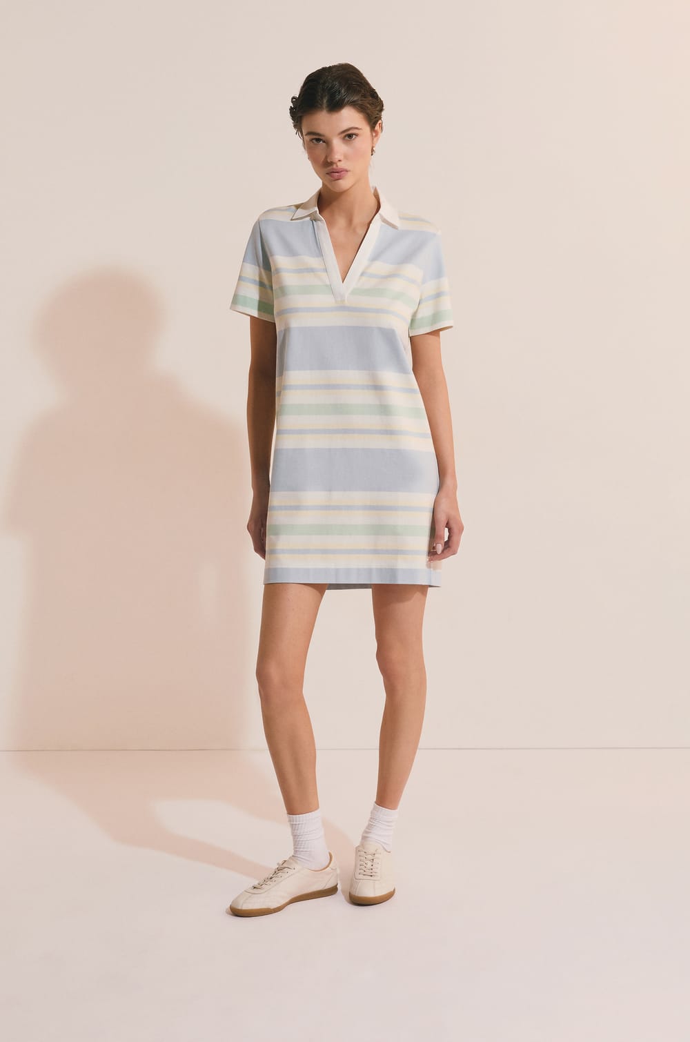 Robe courte &agrave; rayures en coton;${refinementColor}