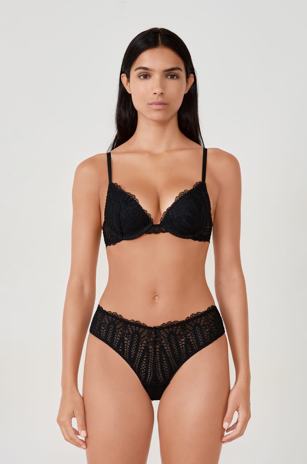 BH N.2 - Der Push-up-BH mit tiefem Dekolleté;${refinementColor}