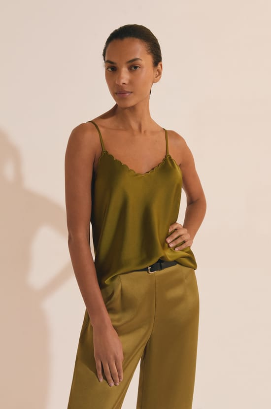 Caraco satin&eacute;;${refinementColor}