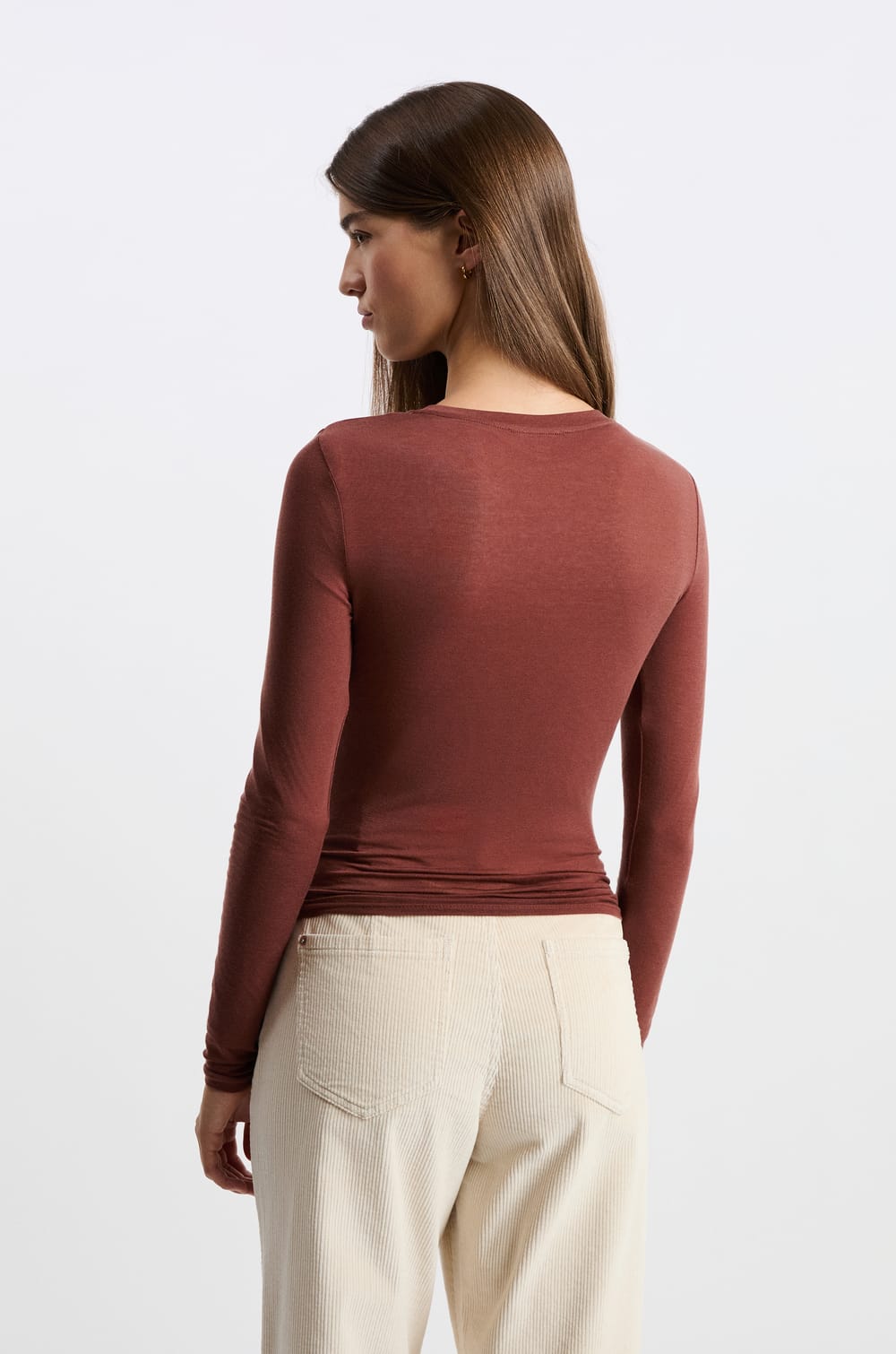 T-shirt col rond avec laine;${refinementColor}