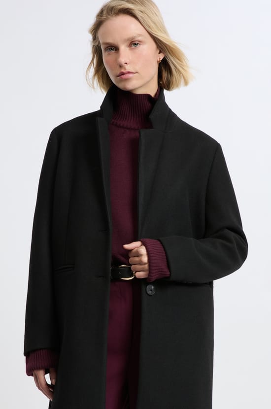 Manteau court coupe droite;${refinementColor}