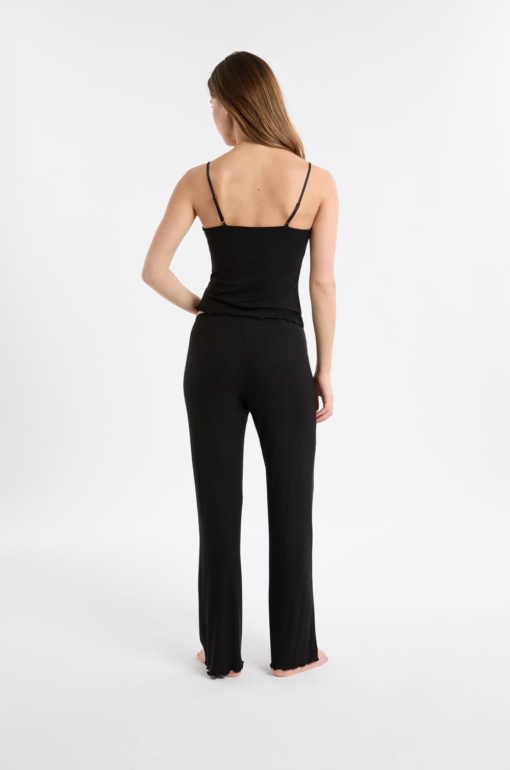 Ensemble de pyjama 2 pièces en maille côtelée détails dentelle;${refinementColor}