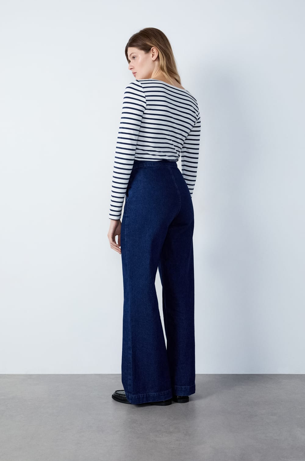 100% Cotton Flare Cut Jeans;${refinementColor}