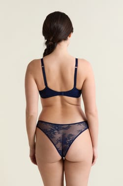 Soutien-gorge N.4 - Les coques fines;${refinementColor}