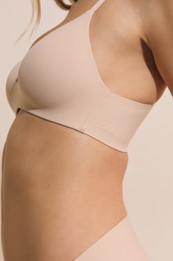 Soutien-gorge triangle sans armature en microfibre;${refinementColor}