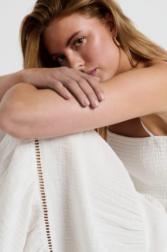 Robe longue fluide;${refinementColor}