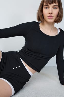 Straight-cut ribbed cotton pyjama shorts;${refinementColor}