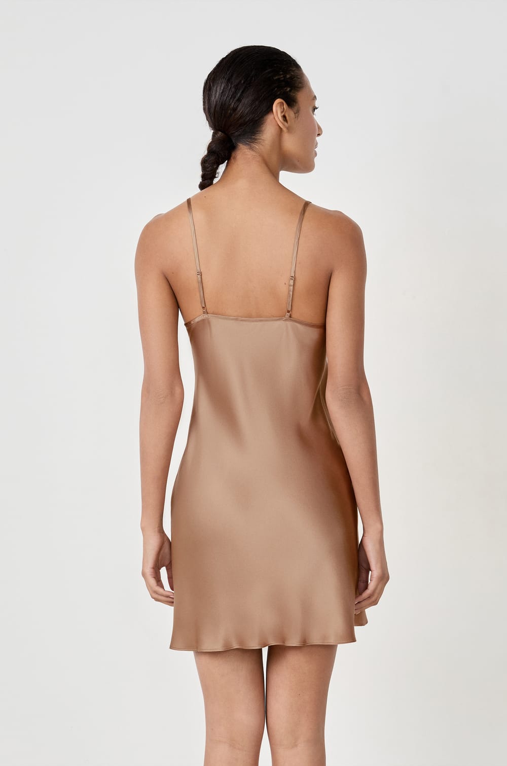 Camis&oacute;n de seda con detalles de encaje;${refinementColor}