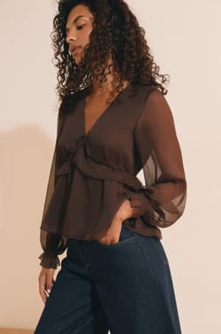 Blouse &agrave; volants avec manches transparentes;${refinementColor}