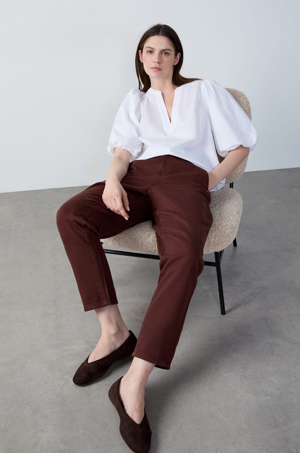 Carrot-cut trousers;${refinementColor}