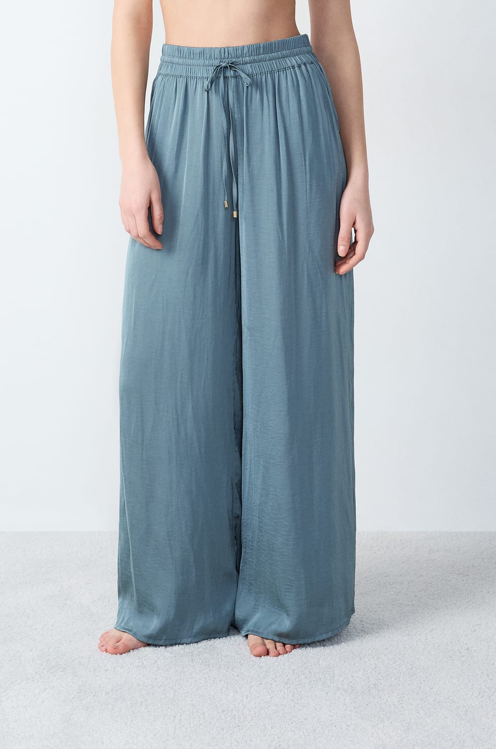 Wide-Cut Satin Pants;${refinementColor}