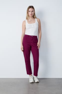 Jean droit;${refinementColor}