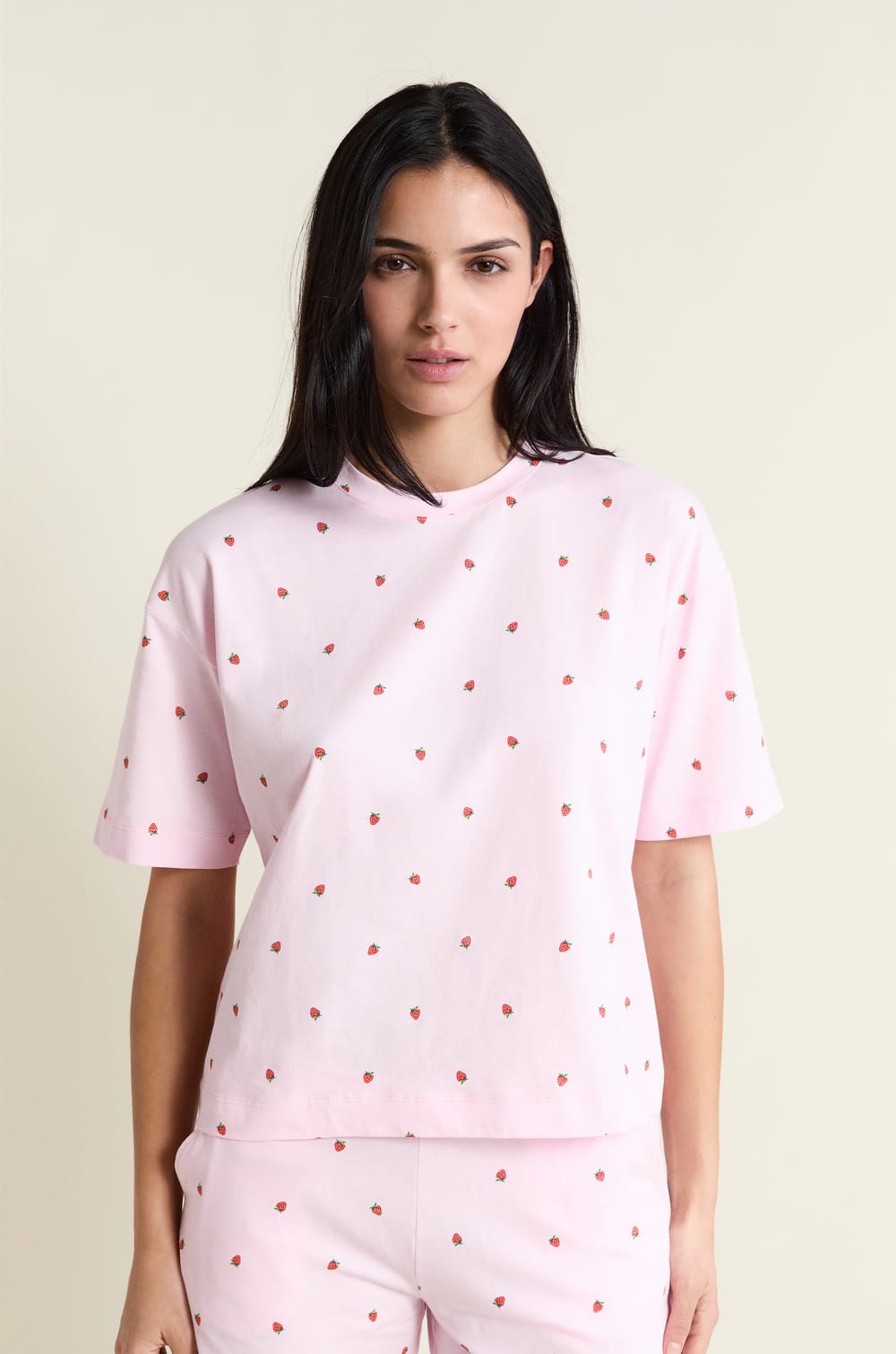 Pyjama 2 pi&egrave;ces motifs fraises;${refinementColor}