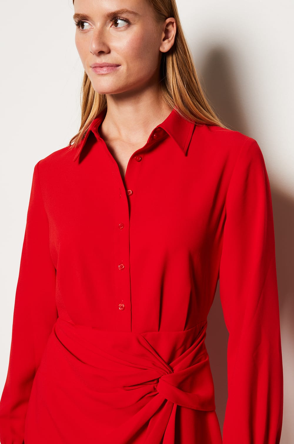 Robe courte détail nœud;${refinementColor}