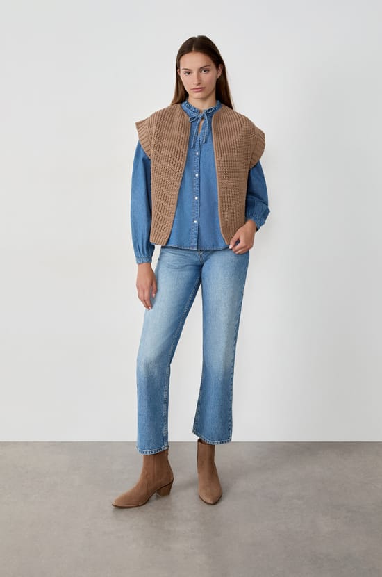 Sleeveless Cardigan;${refinementColor}