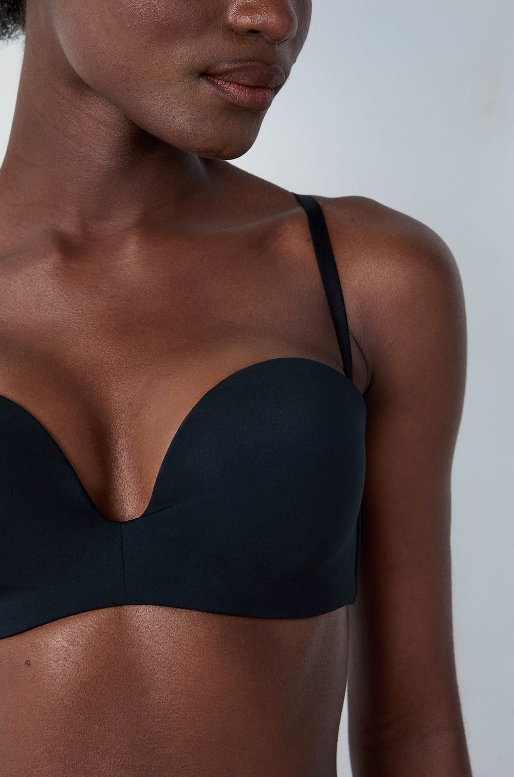 Bra nº2: Push up bandeau de microfibra;${refinementColor}